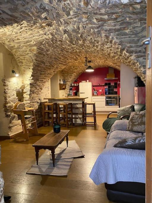 Charmante Cave Voutee 4 Personnes Saint-Jean-de-Fos Exterior photo